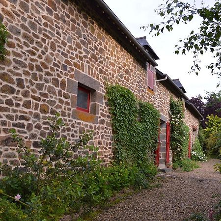 Le Domaine Bed and Breakfast Les Iffs Esterno foto